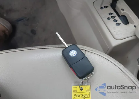 2008 Volkswagen New Beetle S/Se from USA, damaged, VIN 3VWRW31C58M526355